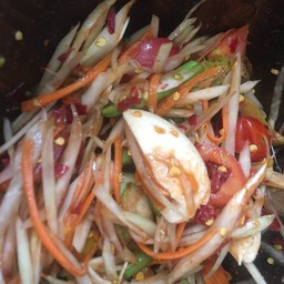 ปูปลาร้าหอยดองไข่เค็ม