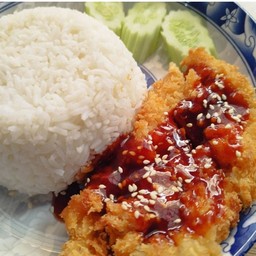 ข้าวหน้าไก่กรอบซอสเกาหลี(เผ็ด)