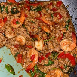 ข้าวกระเพราหมูสับ+กุ้ง