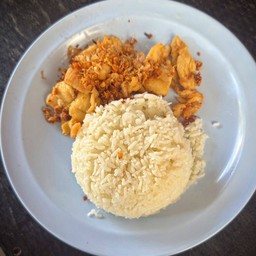 ข้าวราดผัดกระเทียม