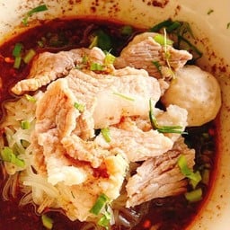 ก๋วยเตี๋ยวหมูน้ำตก