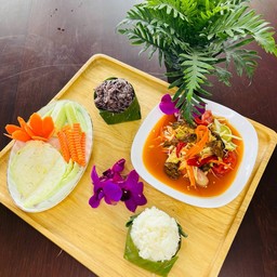 ตำหอยดอง