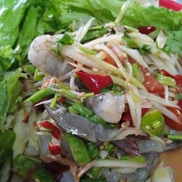 กะเพราะหมูกรอบพริกแห้ง สาขาโรงโป๊ะซ.12