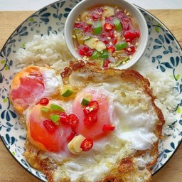 ข้าวไข่เป็ดดาว2ฟอง+พริกน้ำปลา