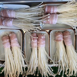 หมูชาบูพันธุ์เห็ดเข็มทอง1จาน