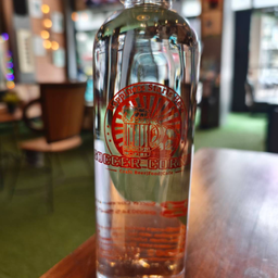 น้ำเปล่า water