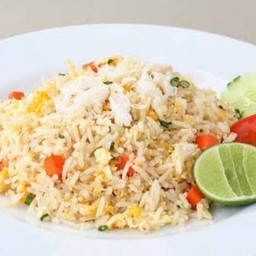 บ้านเฌอฌอห์ณข้าวผัดปูกระเพราเนื้อทะเล