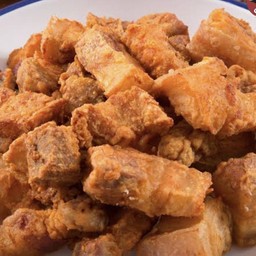 สามชั้นทอดน้ำปลา(กับข้าว)