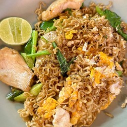 มาม่าผัดซีอิ๊ว