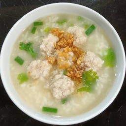 ข้าวไก่ทอด ข้าวต้ม หงอคง
