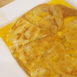 โรตีตูมตามข้าวโพดชีส