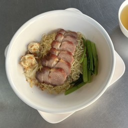 บะหมี่ เกี๊ยว หมูแดง แห้ง