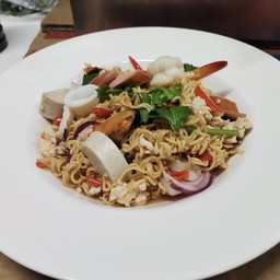 ยำมาม่ารวมมิตร