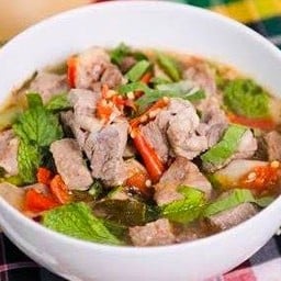 ต้มแซ่บเนื้อเปื่อย