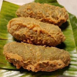 ร้านป้าอ้วน ข้าวเม่าทอด ตลาดบ่อนไก่  หัวหิน88