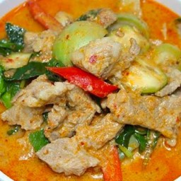 แกะมะเขือใส่หมูกับข้าว