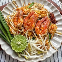 ผัดไทยกุ้งสด