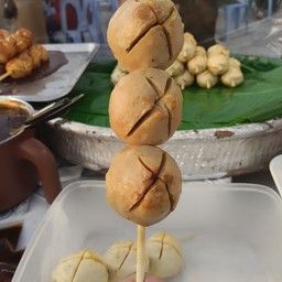 หน้ากากหมูทอด