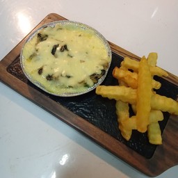 ผักโขมอบชีส