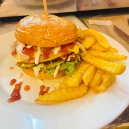 ชุดเซ็ตเบอร์เกอร์ไก่+ชีส+เฟรนฟราย