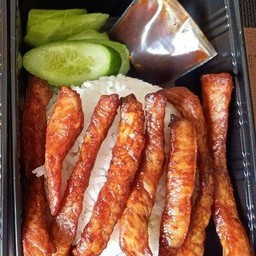 ข้าวหมูแดดเดียวทอด