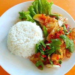 ยำไข่ดาวราดข้าว