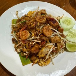 ผัดไทยกุ้งสด