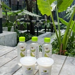 น้ำมะพร้าวหอมหวาน Homwaan Coconut ชิดลม