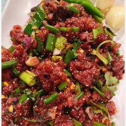 ก้อยเนื้อเสือ/ดิบ