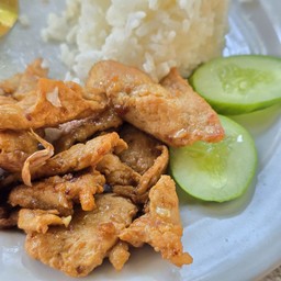 ข้าวหมูกระเทียม