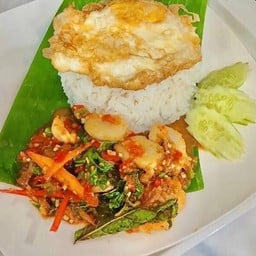 ข้าวกระเพรากุ้ง+เอ็นหอยจอบ