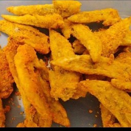 ปีกไก่บนเขย่าผงชีส