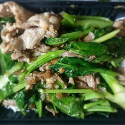 คะน้าน้ำมันหอยราดข้าว