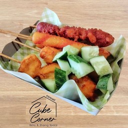 ลูกชิ้นทอด (10ไม้)