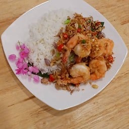ข้าวทอดราดพริกเกลือกุ้ง