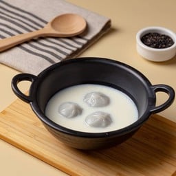 บัวลอยไส้งาดำนมสด