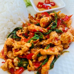 ข้าวกะเพราไก่