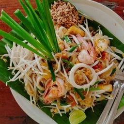 ผัดไทยทะเล