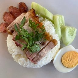 ข้าวหมูกรอบ