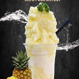 สัปปะรดโยเกิร์ตสมูทตี้