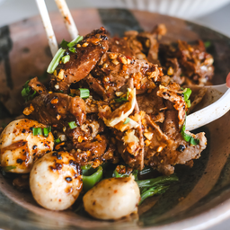 เหลายำแห้งหมู