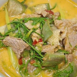 แกงหมู มะเขือ+ชะอม