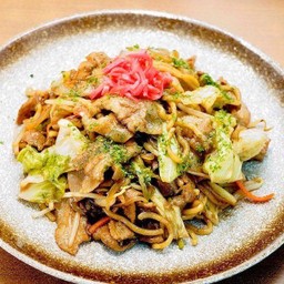 Yakisoba ยากิโซบะหมู