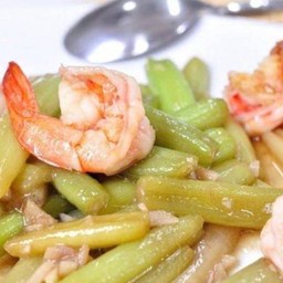 ผัดสายบัวกุ้งสด