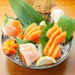 Salmon Sashimi Mori  แซลมอนโมริ