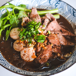 ก๋วยเตี๋ยวเรือรวมหมู