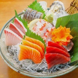 Sashimi 5 tenmori  ซาชิมิรวม 5 อย่าง