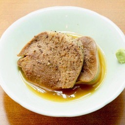 Atsugiri Yude Tan ลิ้นวัวตุ๋น