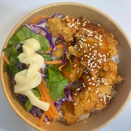 ข้าวไก่ทอดราดซอสพริกเกาหลี