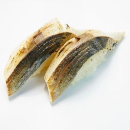 Shime Saba nigiri ปลาซาบะ นิกิริ